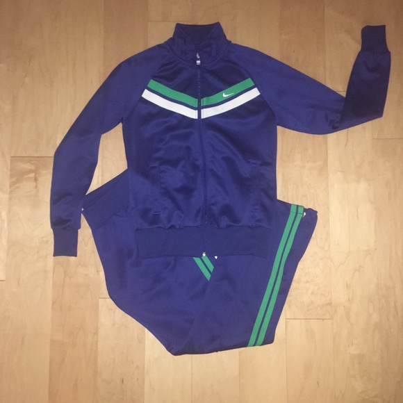nike purple jogging suit